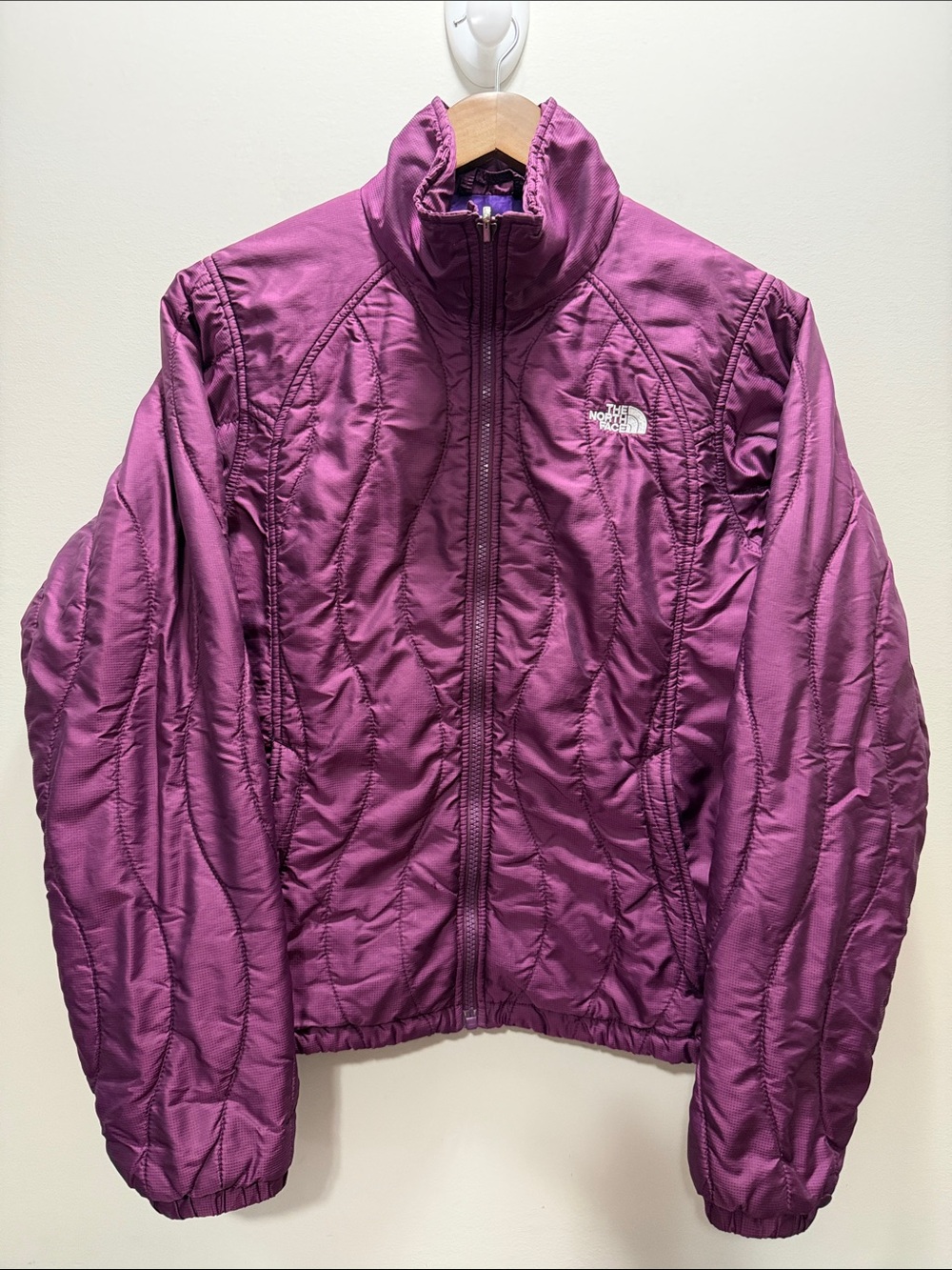 The North Face Women's Plum Quilted Puffer Jacket Size M L23x20PTP